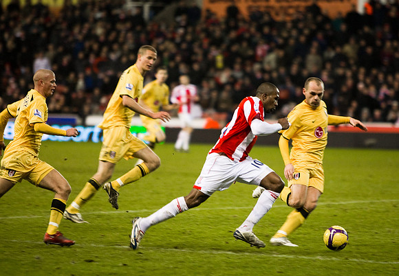 Stoke v FULHAM 03DEC08 299.jpg