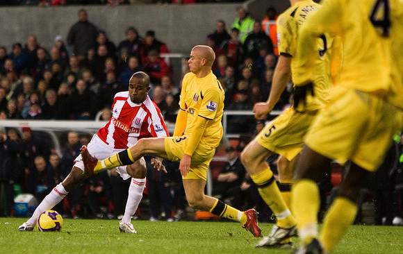 Stoke v FULHAM 03DEC08 155.jpg
