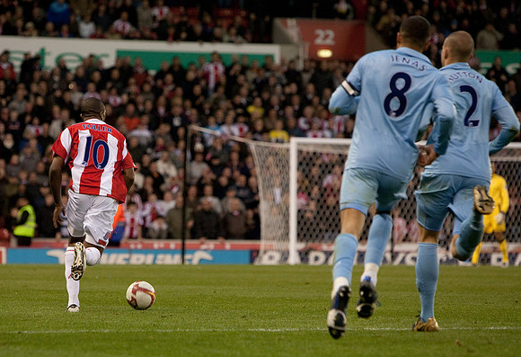 Stoke v TOTTENHAM 19OCT08 6518.jpg