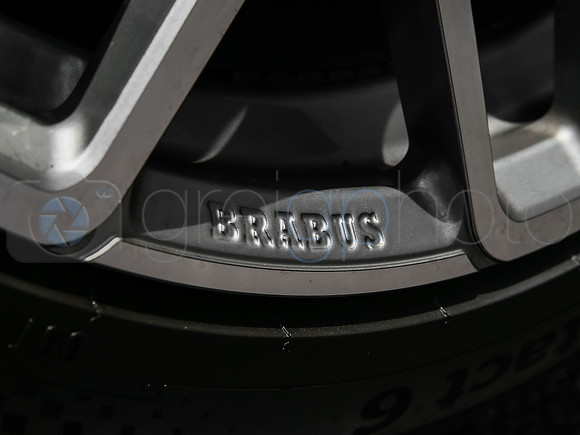 MAYBACH Brabus 900 2016
