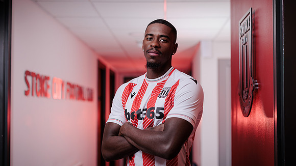 SCFC Axel Tuanzebe Signs 31JAN23-4526