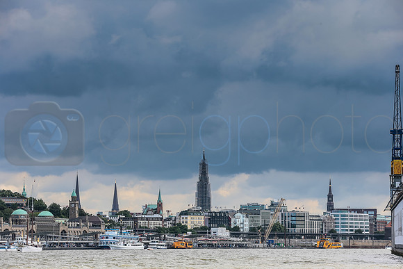 HAMBURG DOCKS AUG16 -9155-2